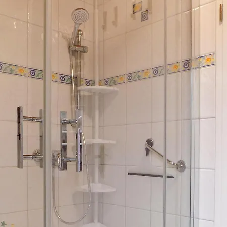 度假居 Ferienhaus Seebad *